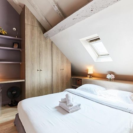 Place Des Vosges - 1Br With Balcony - Cityapartmentstay Parigi Esterno foto