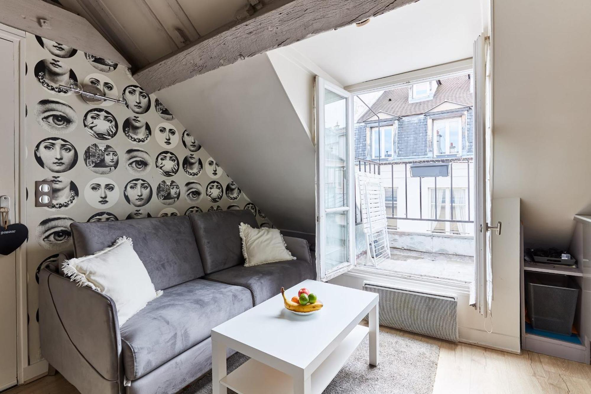 Place Des Vosges - 1Br With Balcony - Cityapartmentstay Parigi Esterno foto