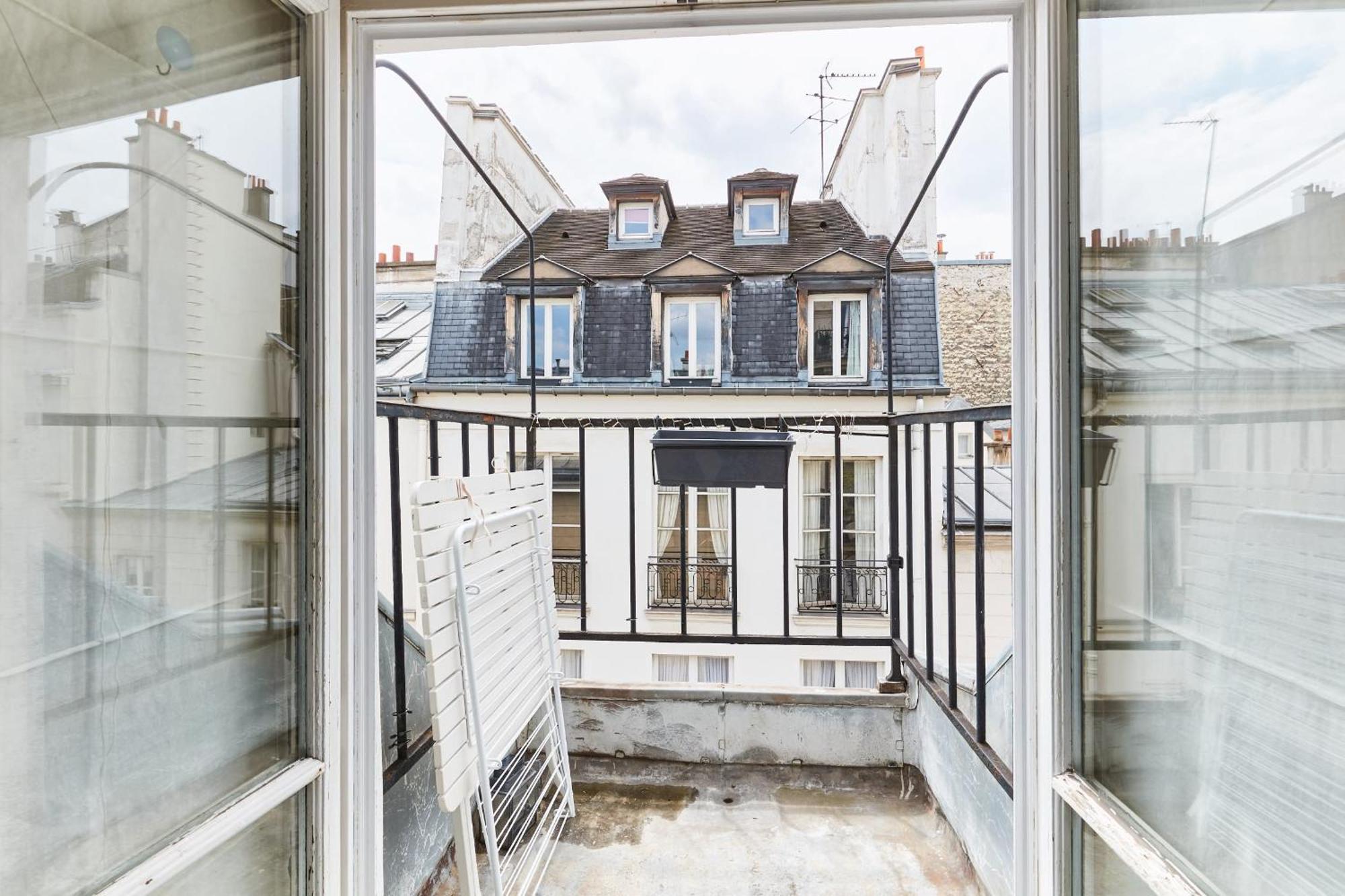 Place Des Vosges - 1Br With Balcony - Cityapartmentstay Parigi Esterno foto